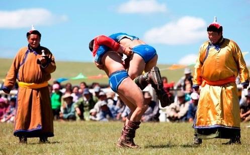 Celebrating Ghenghis Khan during the Gobi March at the Naadam Festival